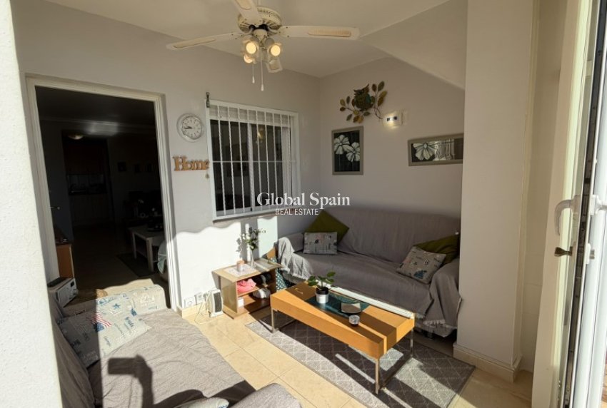 Wiederverkauf - WOHNUNG -
TORREVIEJA - Costa Blanca