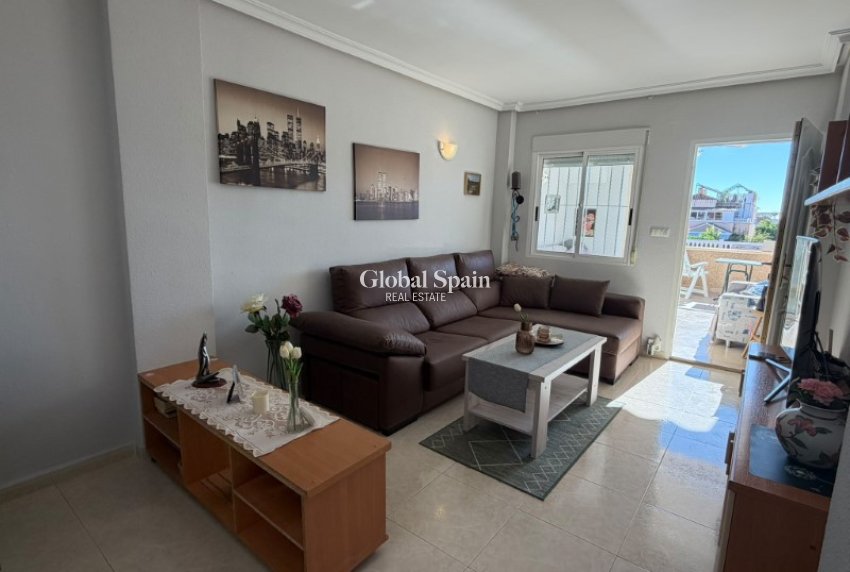 Wiederverkauf - WOHNUNG -
TORREVIEJA - Costa Blanca