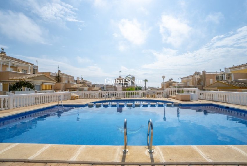 Wiederverkauf - WOHNUNG -
TORREVIEJA - Costa Blanca