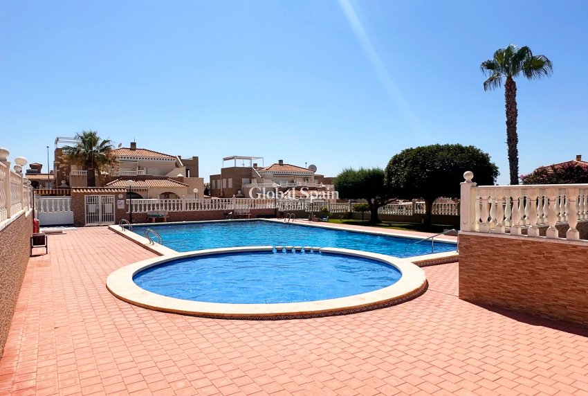 Wiederverkauf - WOHNUNG -
TORREVIEJA - Costa Blanca