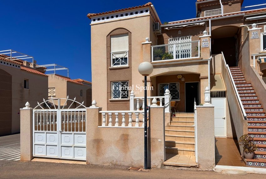 Wiederverkauf - WOHNUNG -
TORREVIEJA - Costa Blanca