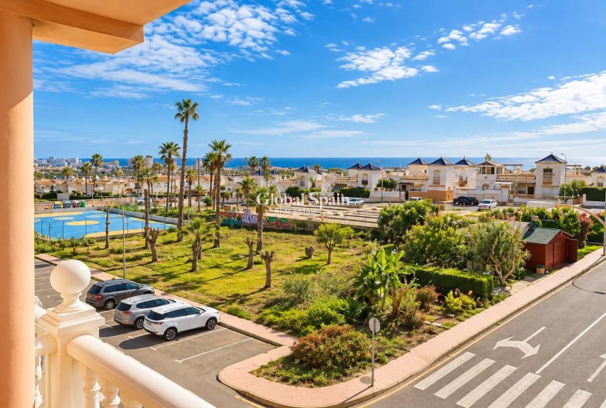Wiederverkauf - WOHNUNG -
TORREVIEJA - Costa Blanca