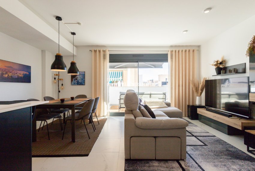 Wiederverkauf - WOHNUNG -
TORREVIEJA - Costa Blanca
