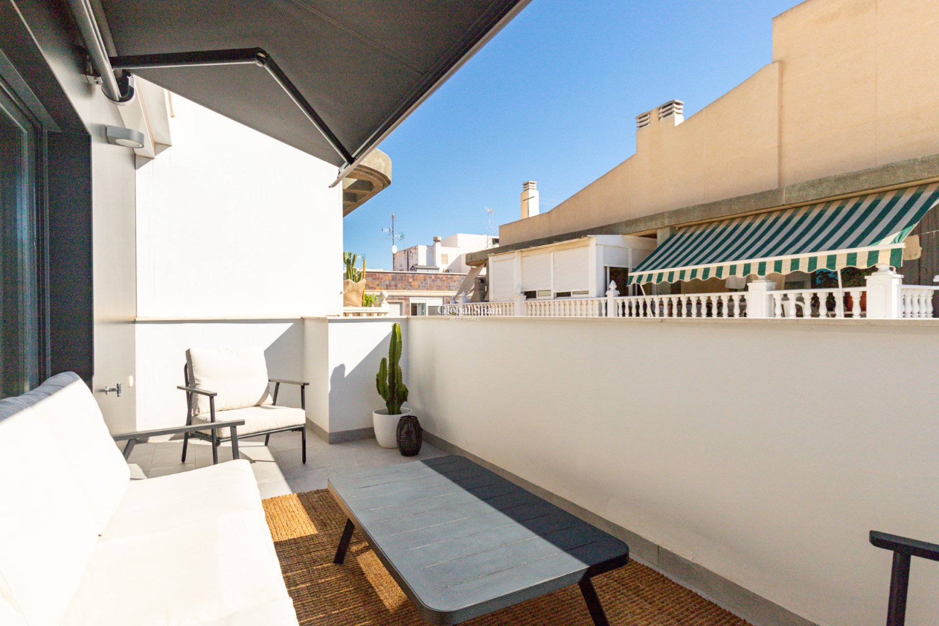 Wiederverkauf - WOHNUNG -
TORREVIEJA - Costa Blanca