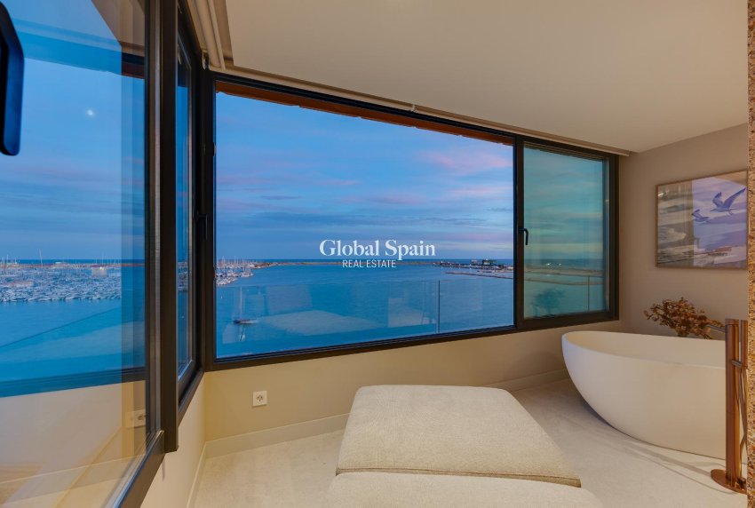 Wiederverkauf - WOHNUNG -
TORREVIEJA - Costa Blanca