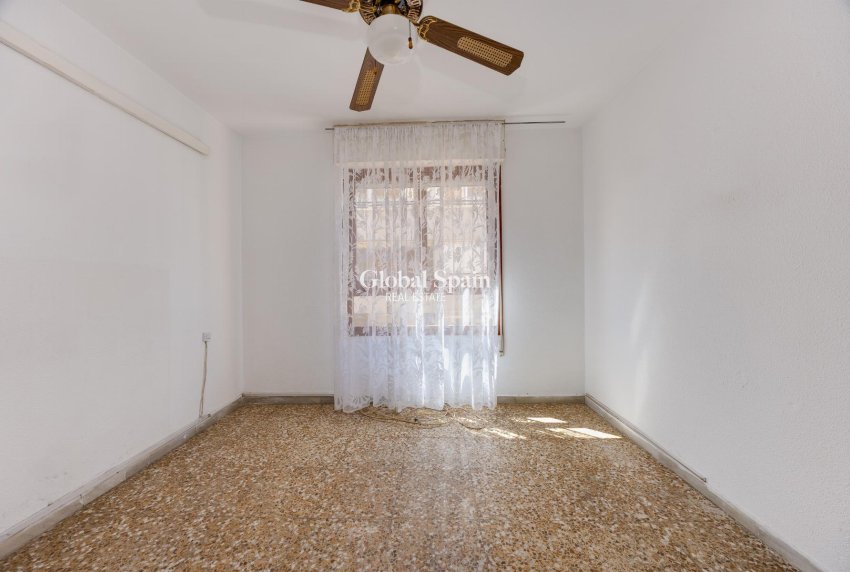 Wiederverkauf - WOHNUNG -
TORREVIEJA - Costa Blanca