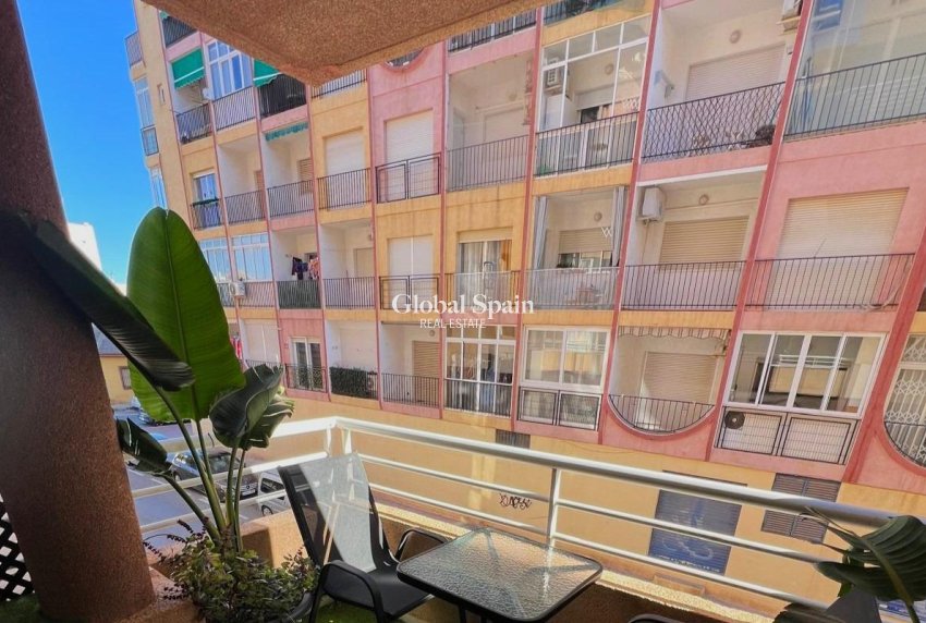 Wiederverkauf - WOHNUNG -
TORREVIEJA - Curva Del Palangre