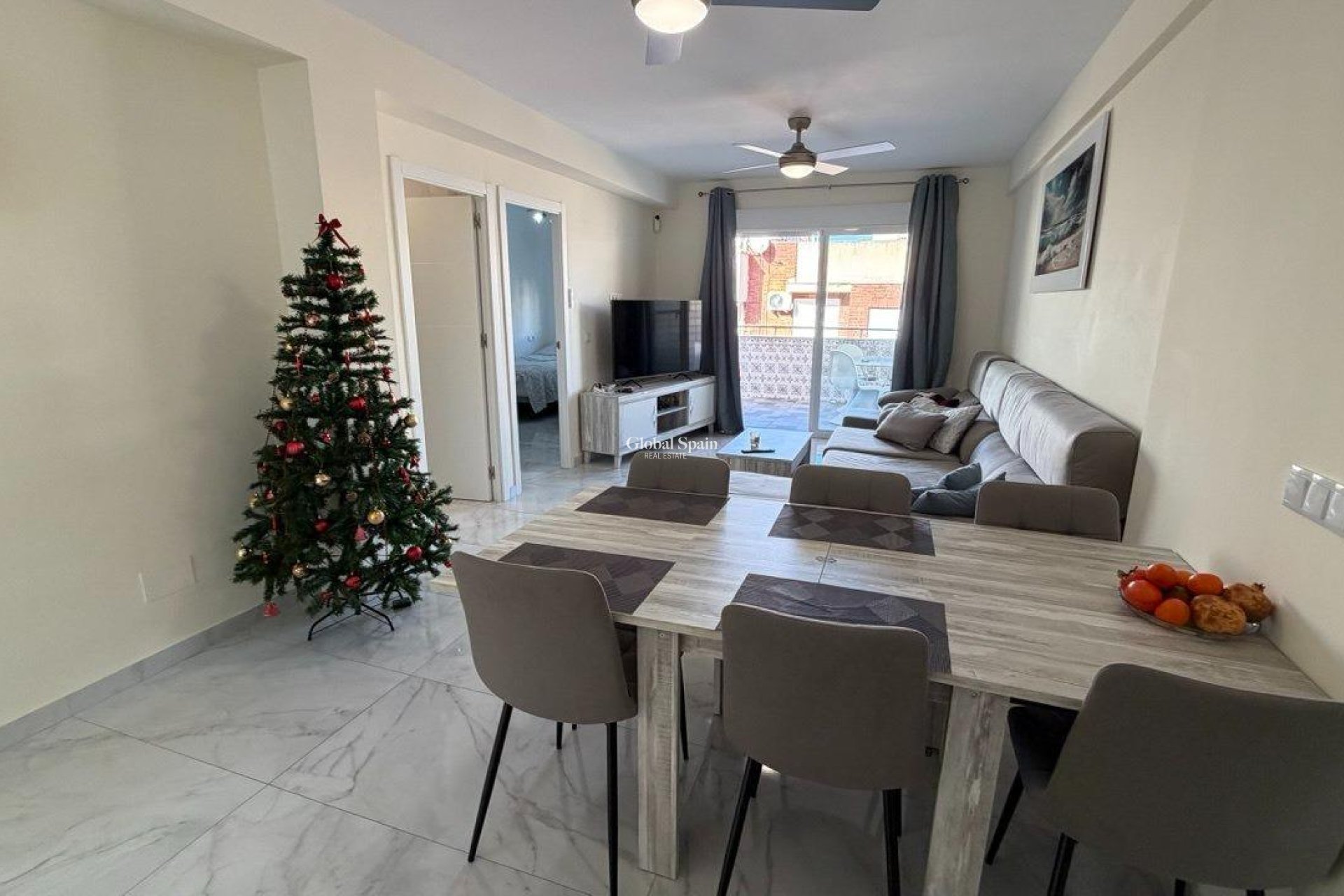 Wiederverkauf - WOHNUNG -
TORREVIEJA - Curva Del Palangre