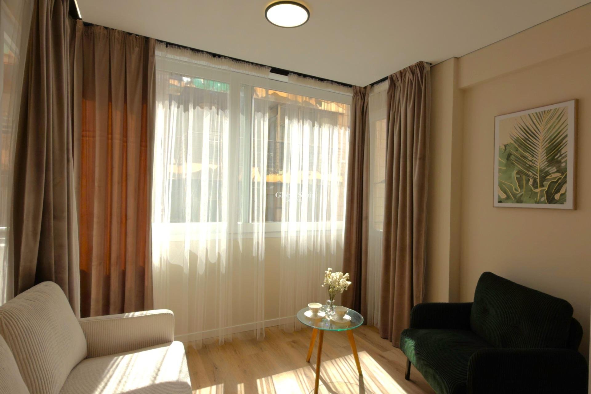 Wiederverkauf - WOHNUNG -
TORREVIEJA - Curva Del Palangre