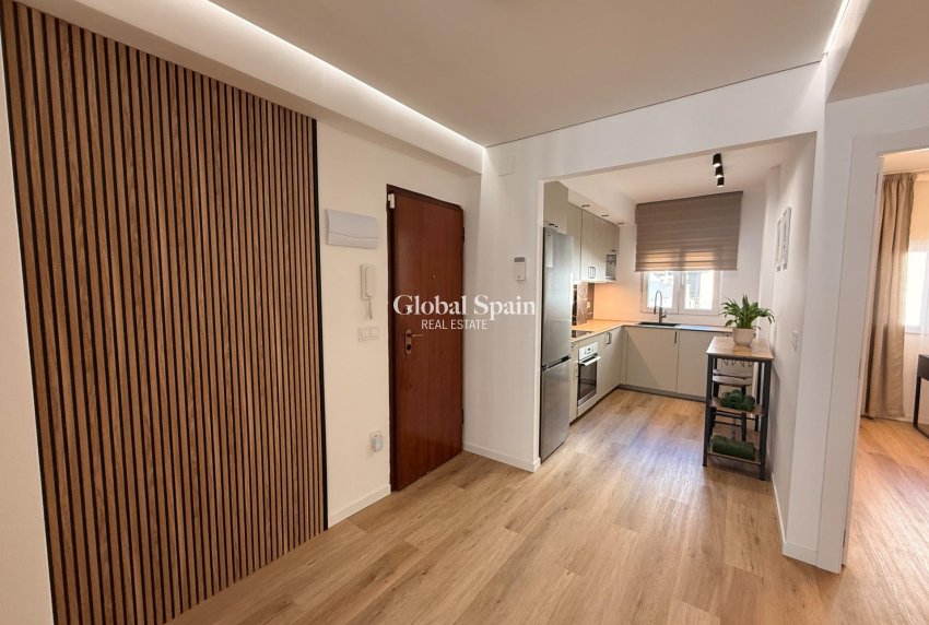 Wiederverkauf - WOHNUNG -
TORREVIEJA - Curva Del Palangre