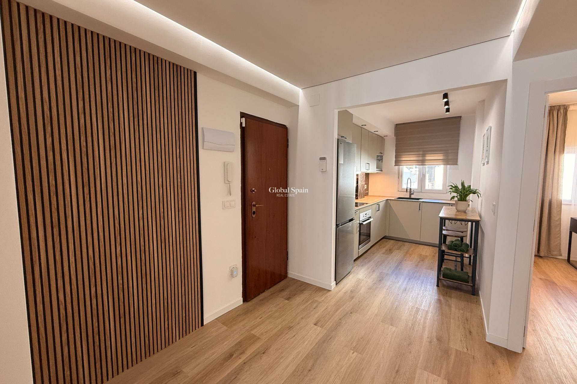 Wiederverkauf - WOHNUNG -
TORREVIEJA - Curva Del Palangre