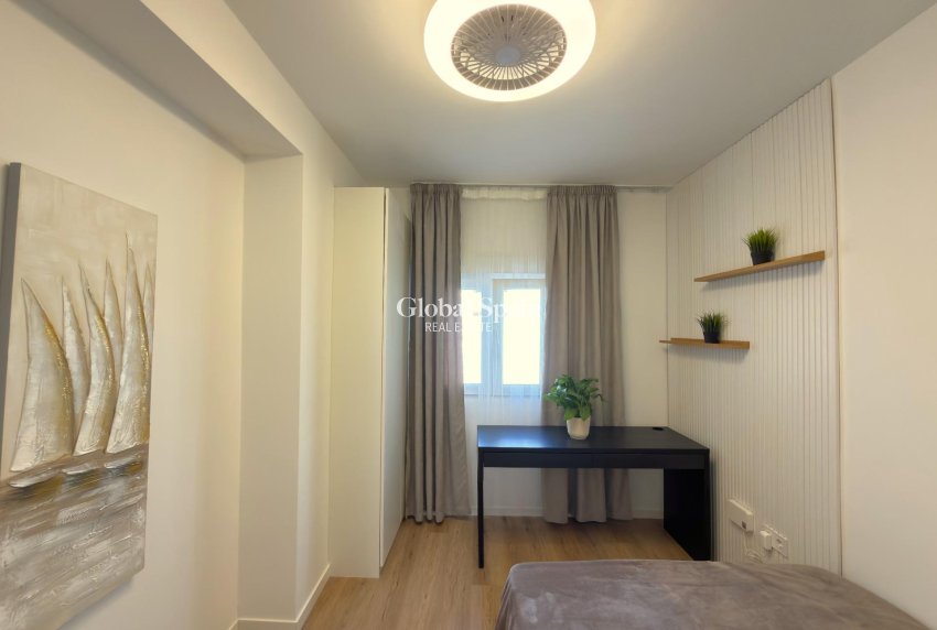 Wiederverkauf - WOHNUNG -
TORREVIEJA - Curva Del Palangre