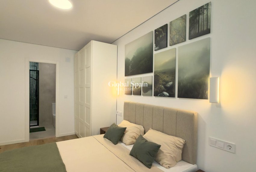 Wiederverkauf - WOHNUNG -
TORREVIEJA - Curva Del Palangre