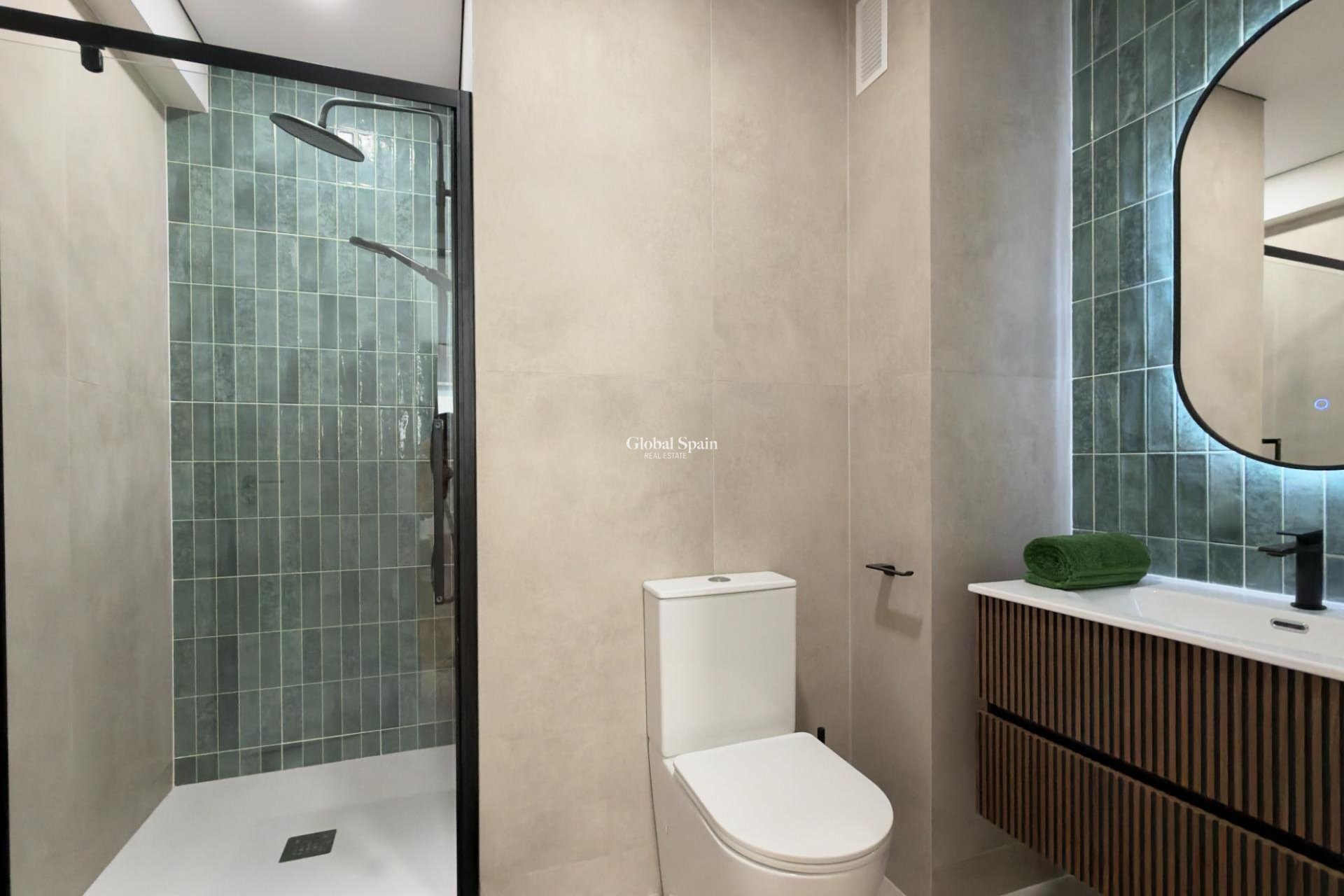 Wiederverkauf - WOHNUNG -
TORREVIEJA - Curva Del Palangre