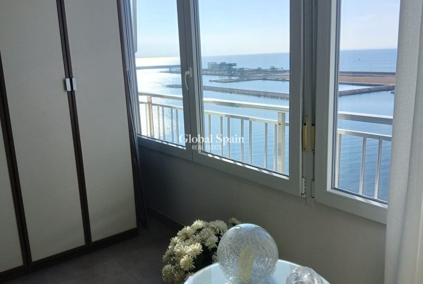 Wiederverkauf - WOHNUNG -
TORREVIEJA - El Acequión - Los Náufragos