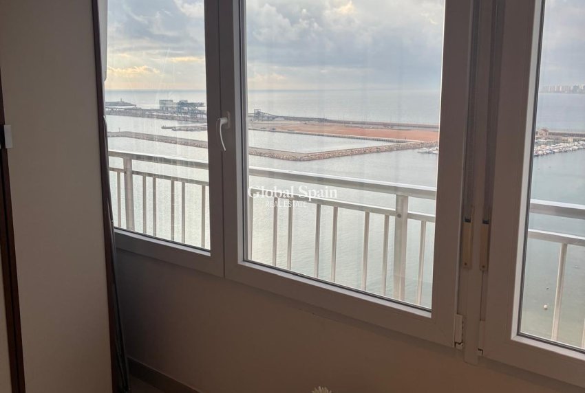 Wiederverkauf - WOHNUNG -
TORREVIEJA - El Acequión - Los Náufragos