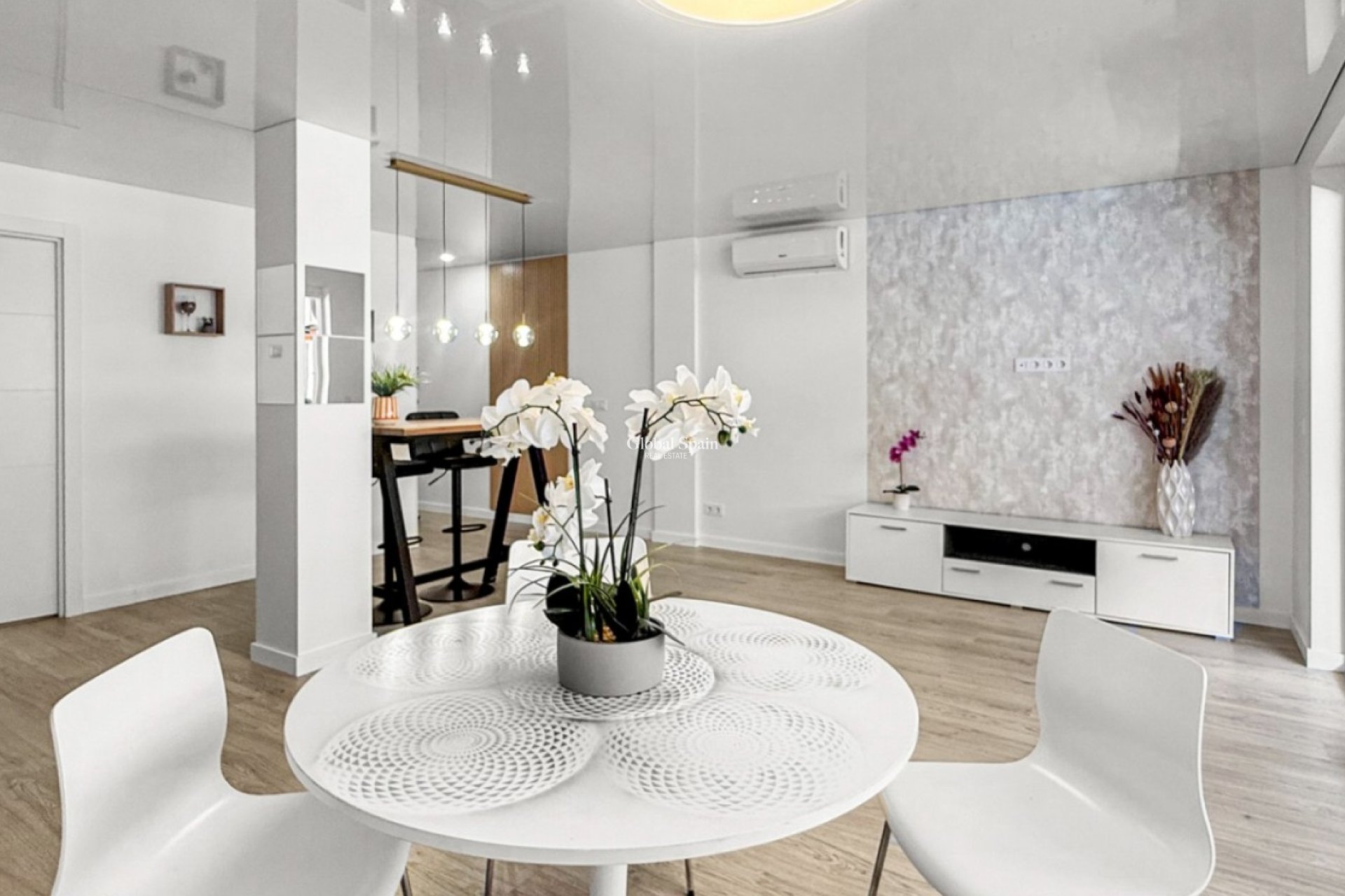 Wiederverkauf - WOHNUNG -
TORREVIEJA - El Acequión - Los Náufragos