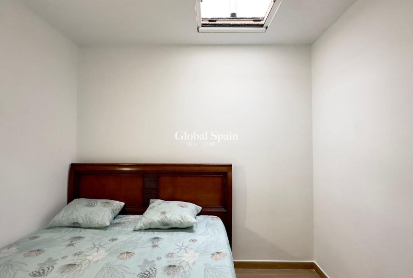 Wiederverkauf - WOHNUNG -
TORREVIEJA - El limonar