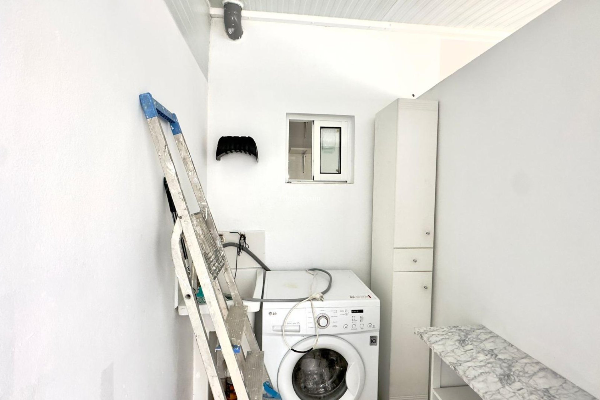 Wiederverkauf - WOHNUNG -
TORREVIEJA - El limonar