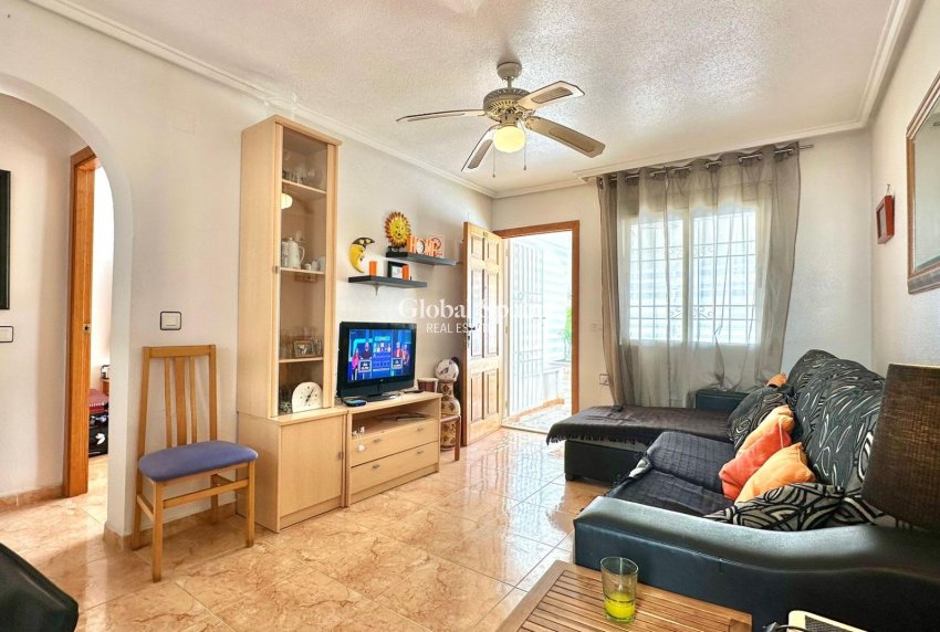 Wiederverkauf - WOHNUNG -
TORREVIEJA - El limonar