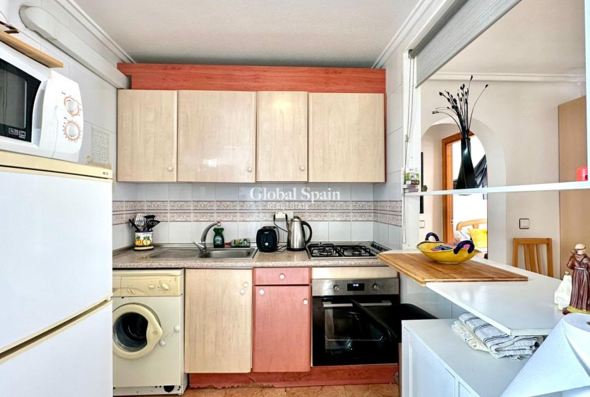 Wiederverkauf - WOHNUNG -
TORREVIEJA - El limonar