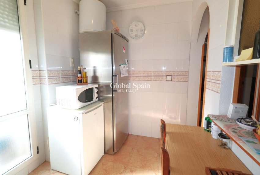 Wiederverkauf - WOHNUNG -
TORREVIEJA - El limonar