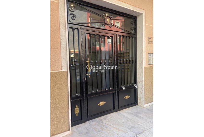 Wiederverkauf - WOHNUNG -
TORREVIEJA - El molino