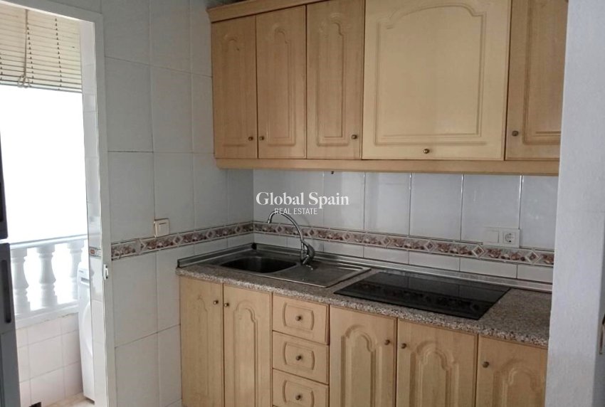 Wiederverkauf - WOHNUNG -
TORREVIEJA - El molino