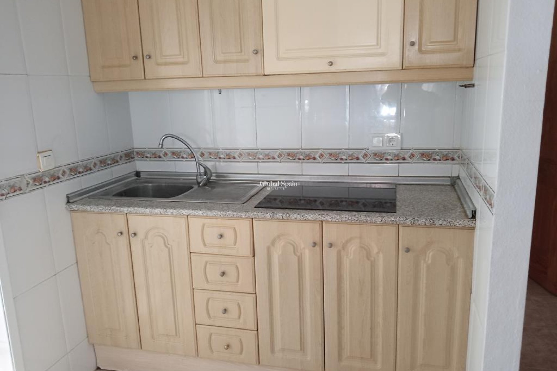 Wiederverkauf - WOHNUNG -
TORREVIEJA - El molino