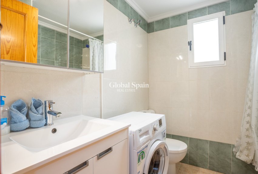 Wiederverkauf - WOHNUNG -
TORREVIEJA - El molino