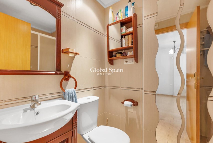 Wiederverkauf - WOHNUNG -
TORREVIEJA - El Molino