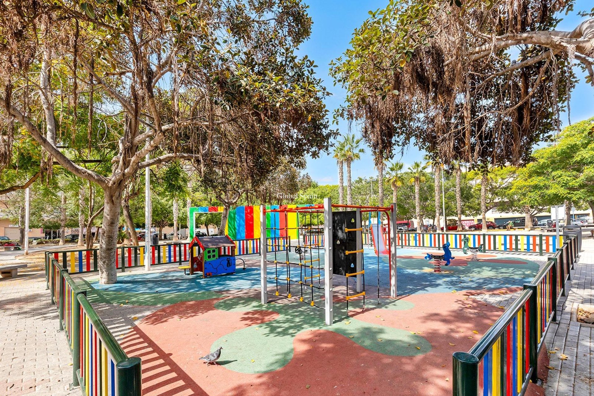 Wiederverkauf - Wohnung -
TORREVIEJA - Estacion de autobuses