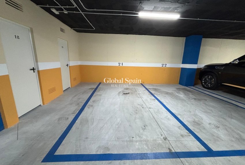 Wiederverkauf - WOHNUNG -
TORREVIEJA - Estacion de autobuses