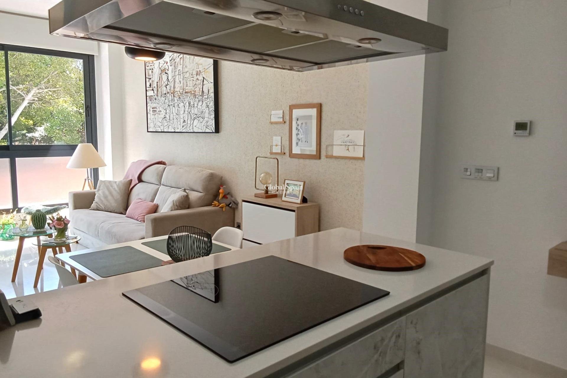 Wiederverkauf - WOHNUNG -
TORREVIEJA - Estacion de autobuses