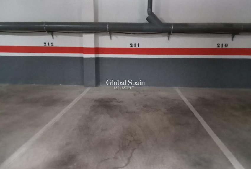 Wiederverkauf - WOHNUNG -
TORREVIEJA - Estacion de autobuses