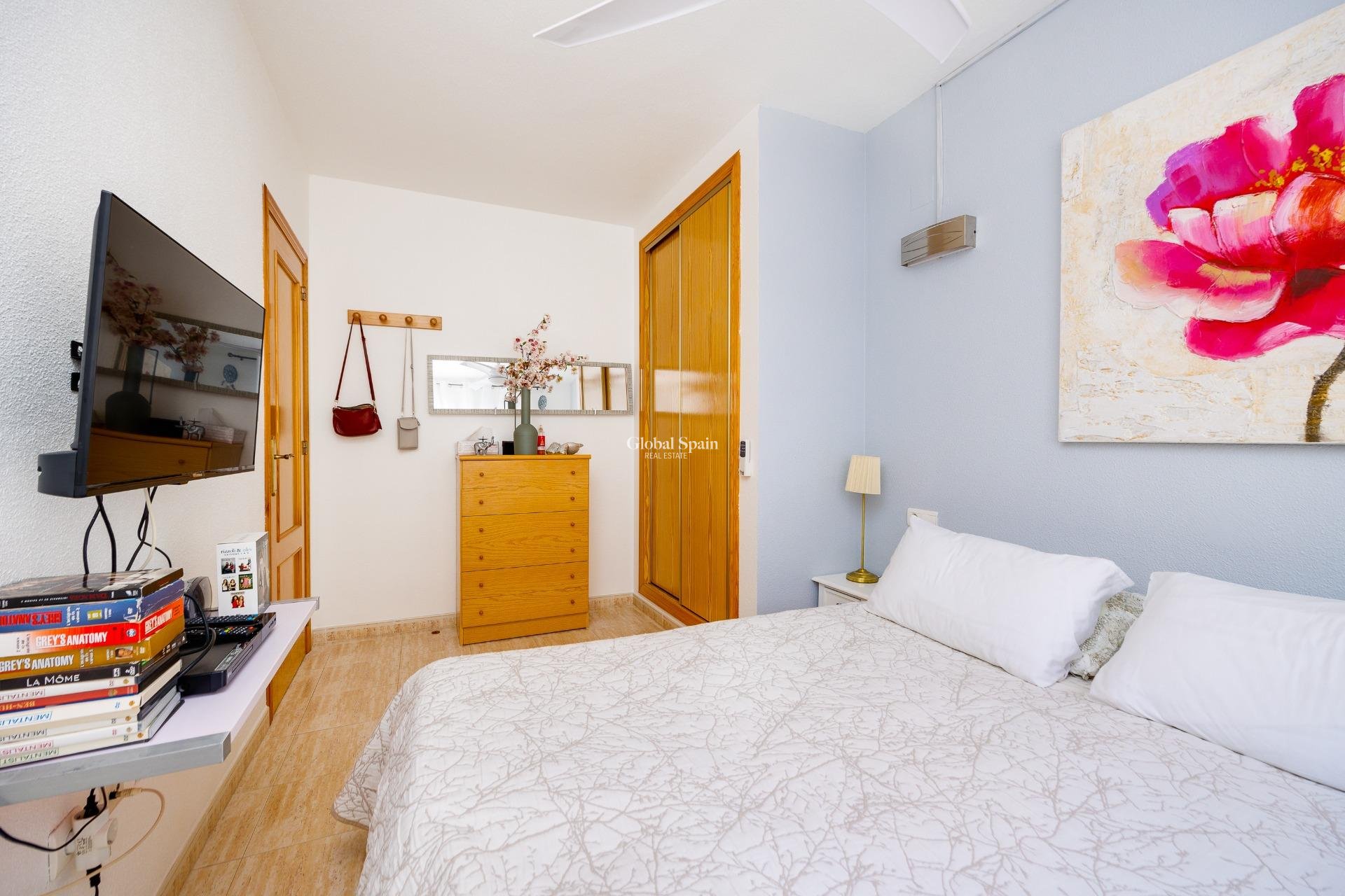 Wiederverkauf - WOHNUNG -
TORREVIEJA - Estacion de autobuses