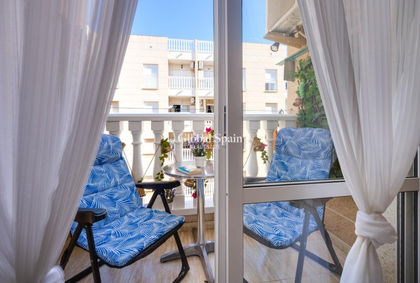 Wiederverkauf - WOHNUNG -
TORREVIEJA - Estacion de autobuses