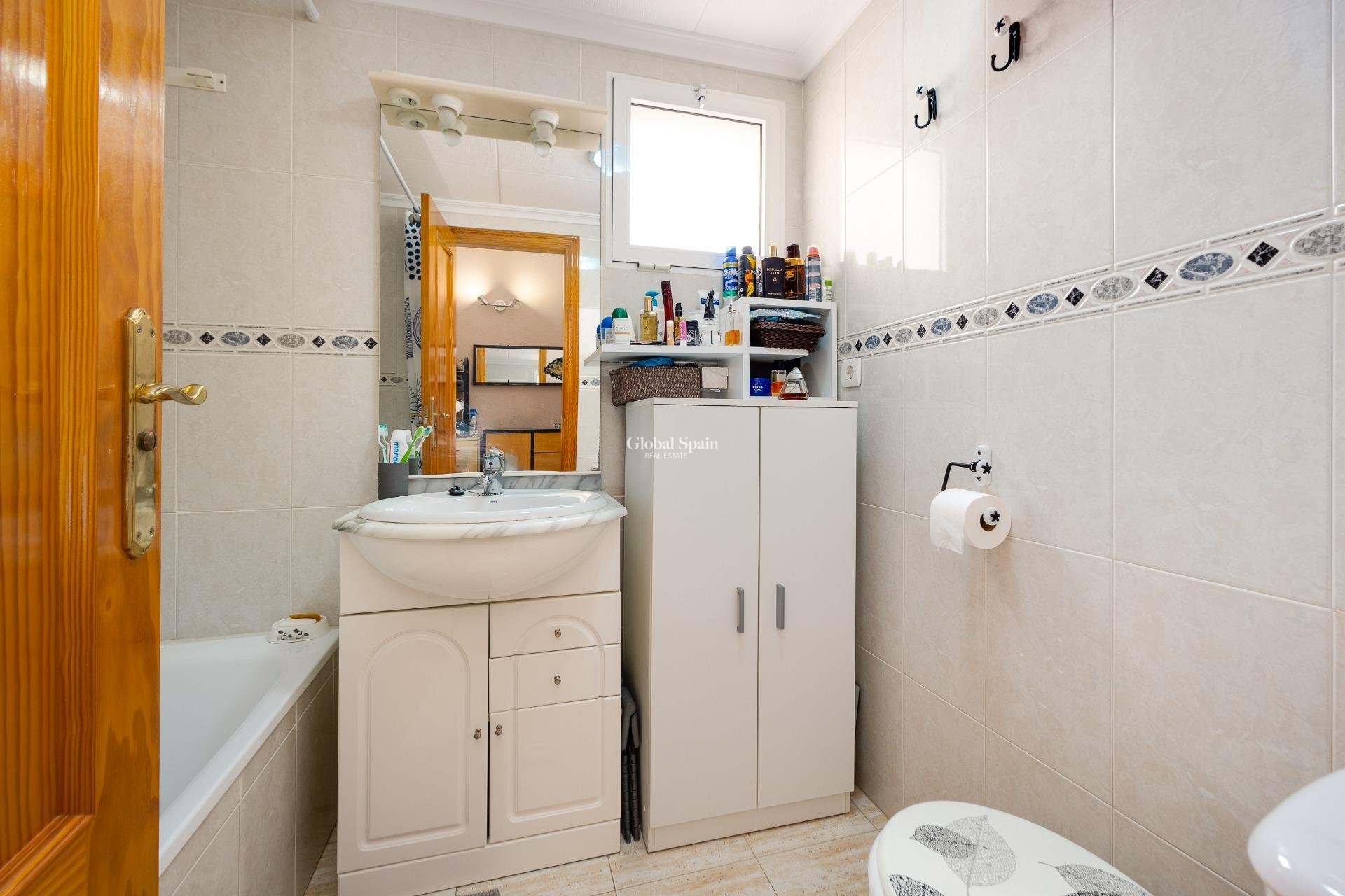 Wiederverkauf - WOHNUNG -
TORREVIEJA - Estacion de autobuses