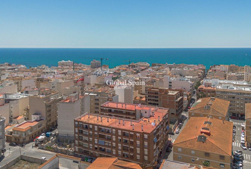 Wiederverkauf - WOHNUNG -
TORREVIEJA - Estacion de autobuses