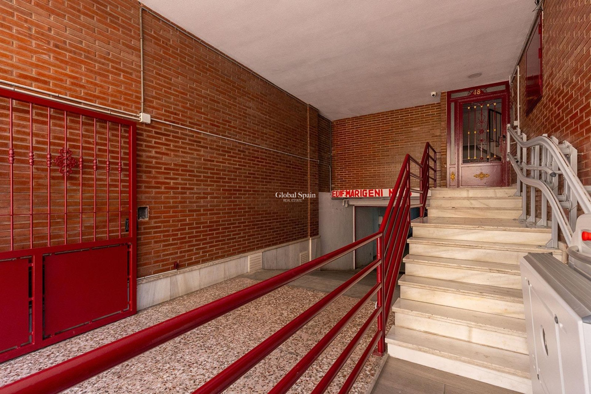 Wiederverkauf - WOHNUNG -
TORREVIEJA - Estacion de autobuses