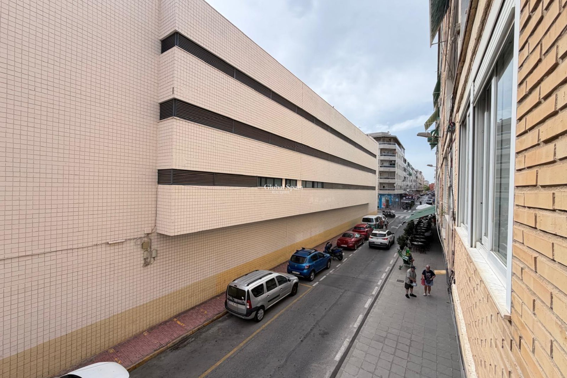 Wiederverkauf - WOHNUNG -
TORREVIEJA - Estacion de autobuses