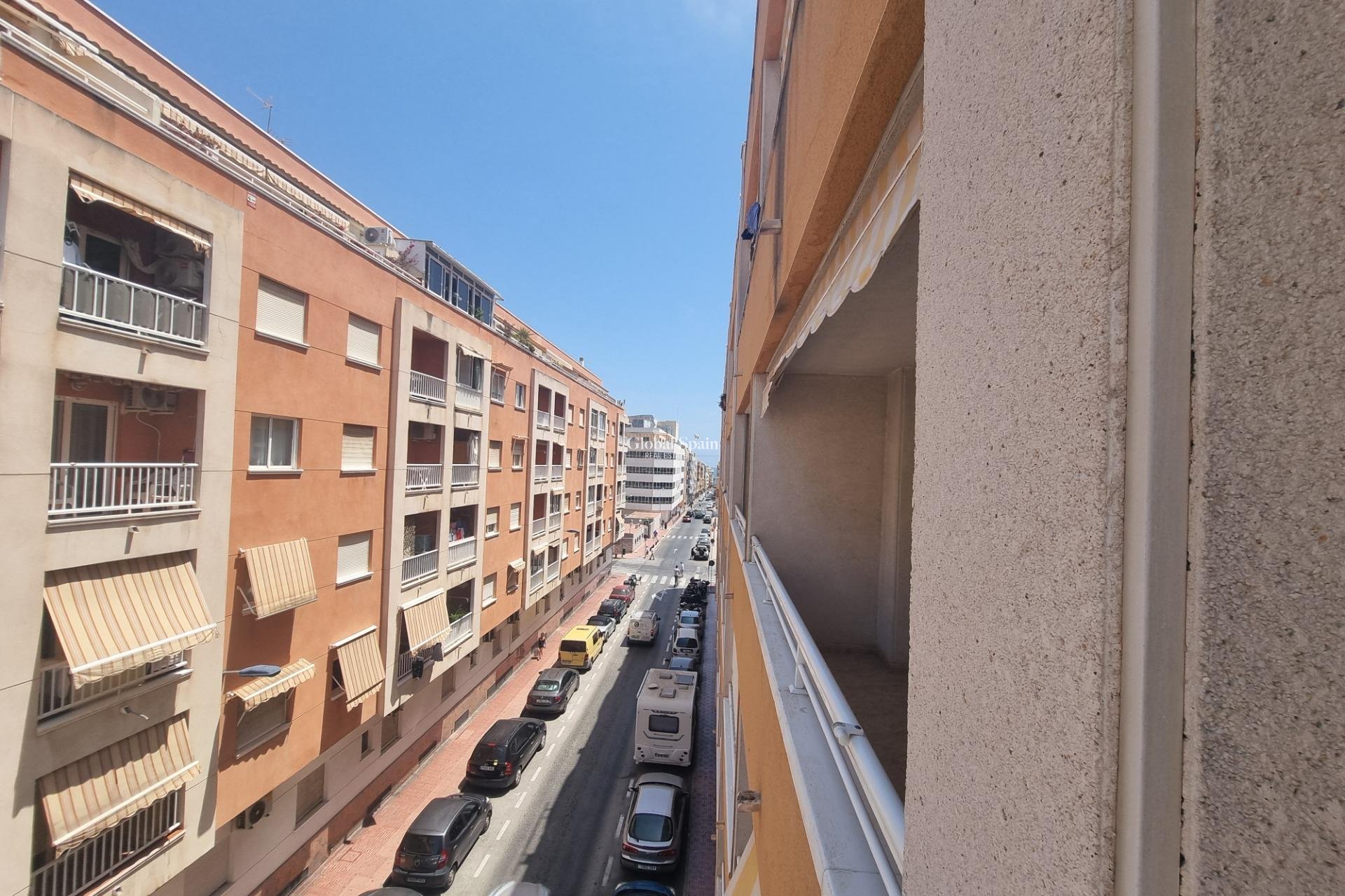 Wiederverkauf - WOHNUNG -
TORREVIEJA - Estacion de autobuses