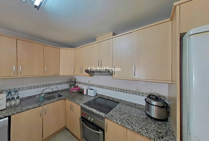 Wiederverkauf - WOHNUNG -
TORREVIEJA - Estacion de autobuses