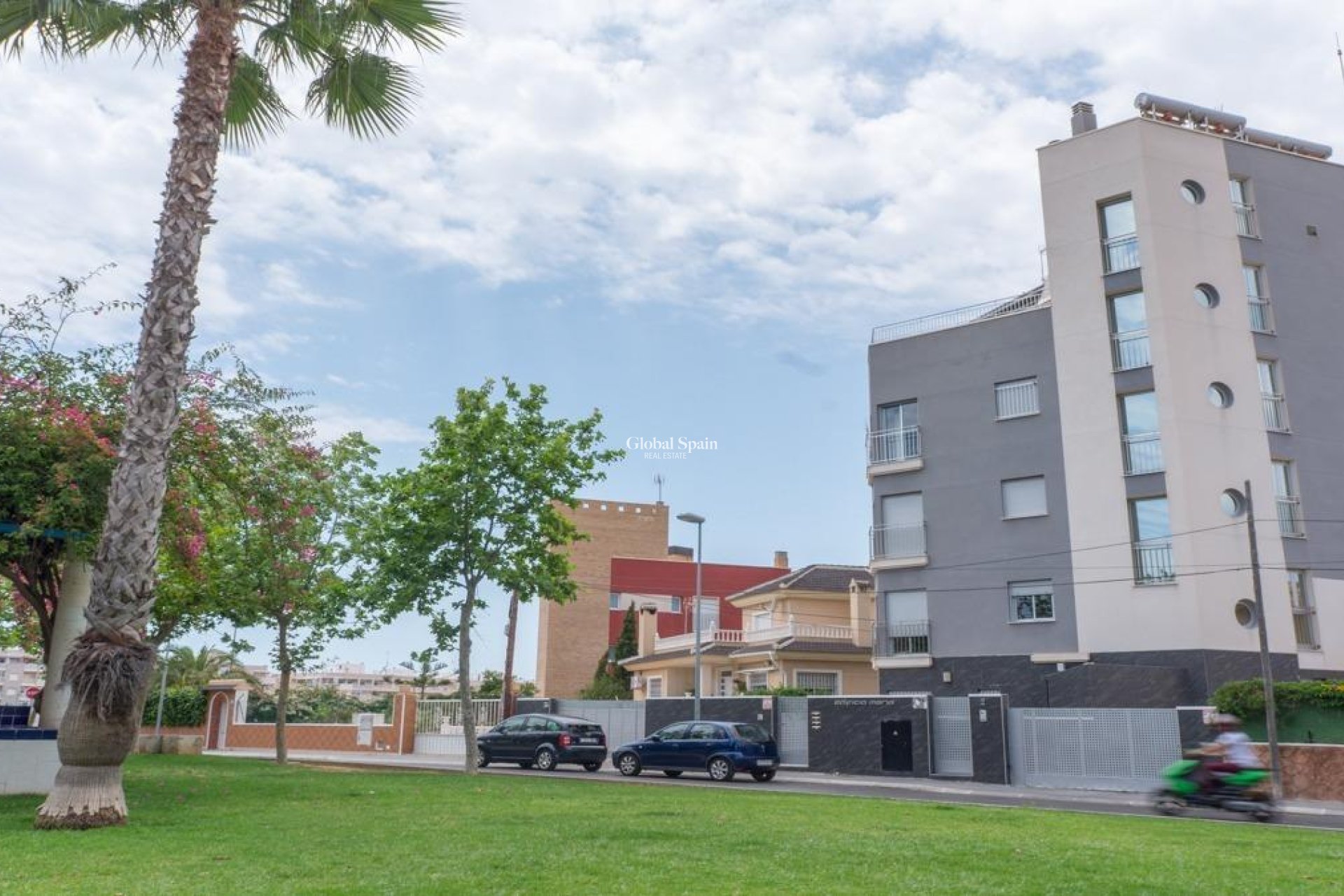 Wiederverkauf - WOHNUNG -
TORREVIEJA - Estacion de autobuses