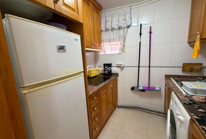 Wiederverkauf - WOHNUNG -
TORREVIEJA - Estacion de autobuses