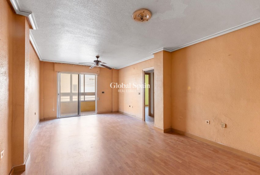 Wiederverkauf - Wohnung -
TORREVIEJA - Habaneras