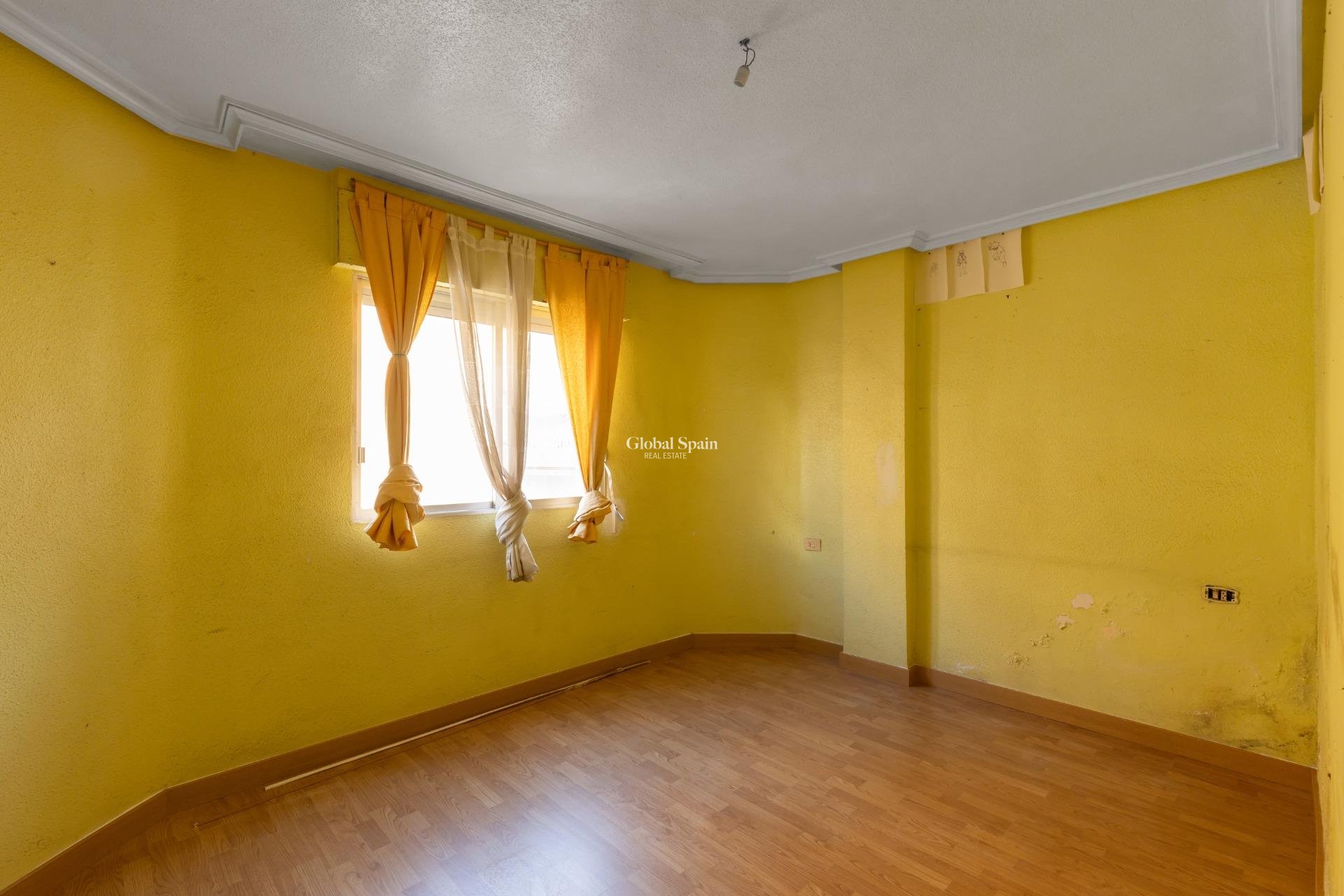 Wiederverkauf - Wohnung -
TORREVIEJA - Habaneras