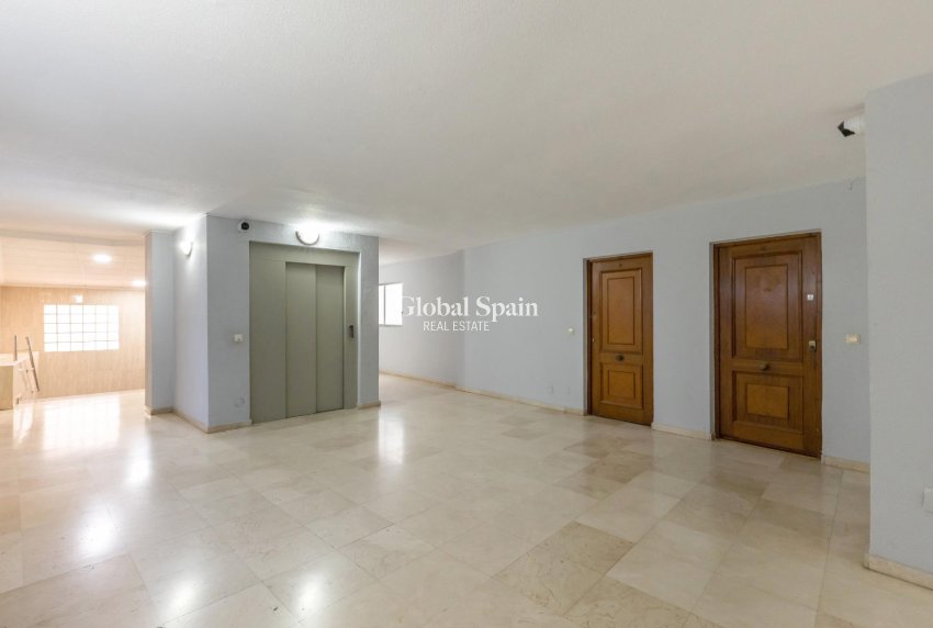 Wiederverkauf - Wohnung -
TORREVIEJA - Habaneras