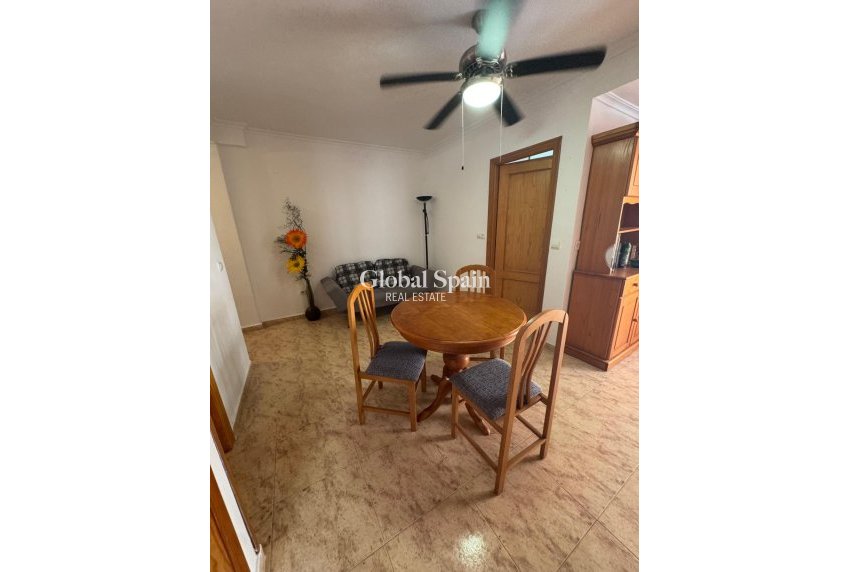 Wiederverkauf - WOHNUNG -
TORREVIEJA - Habaneras