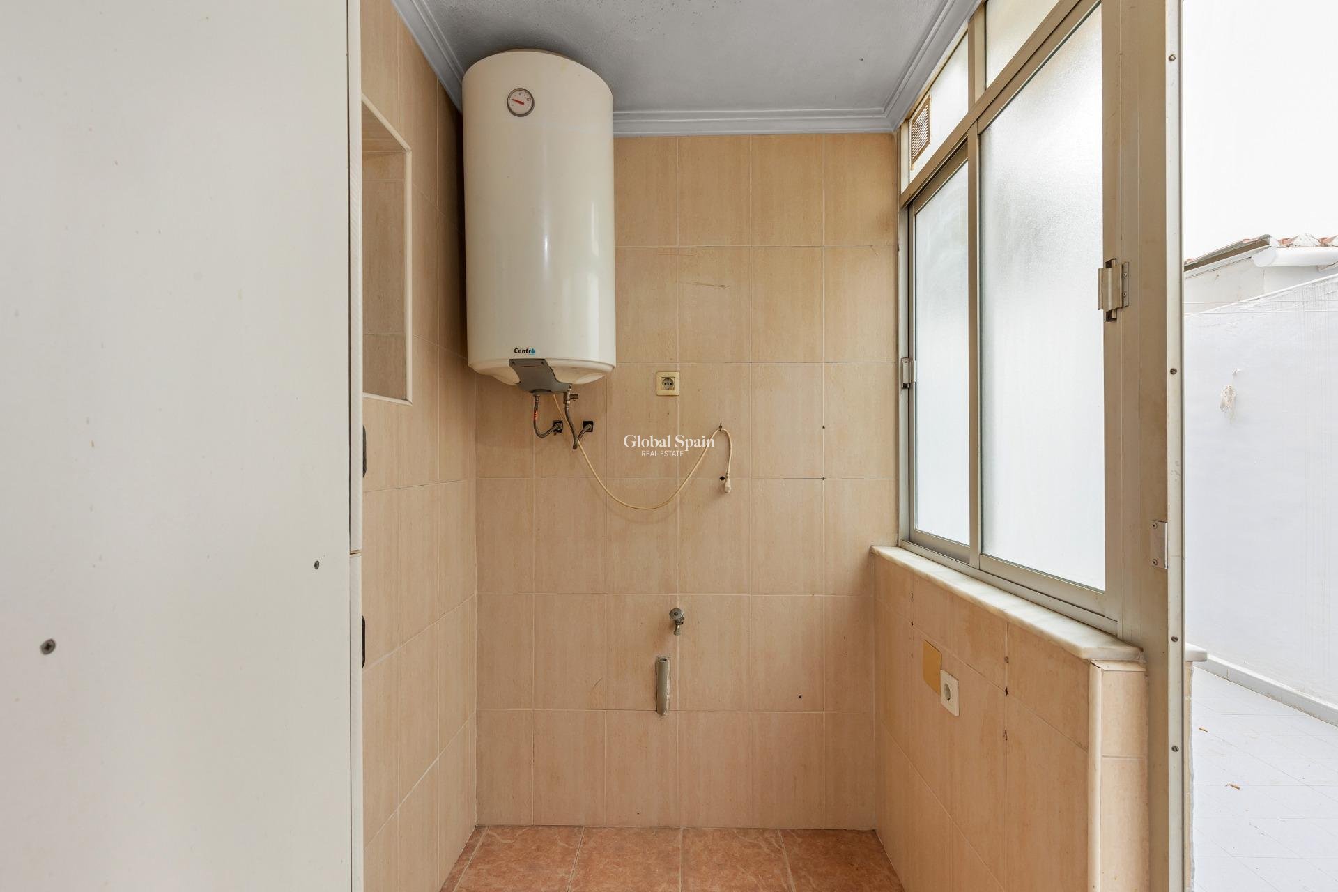 Wiederverkauf - WOHNUNG -
TORREVIEJA - Habaneras